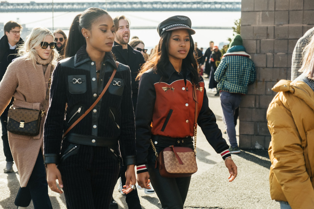 Street Style - Image 9
