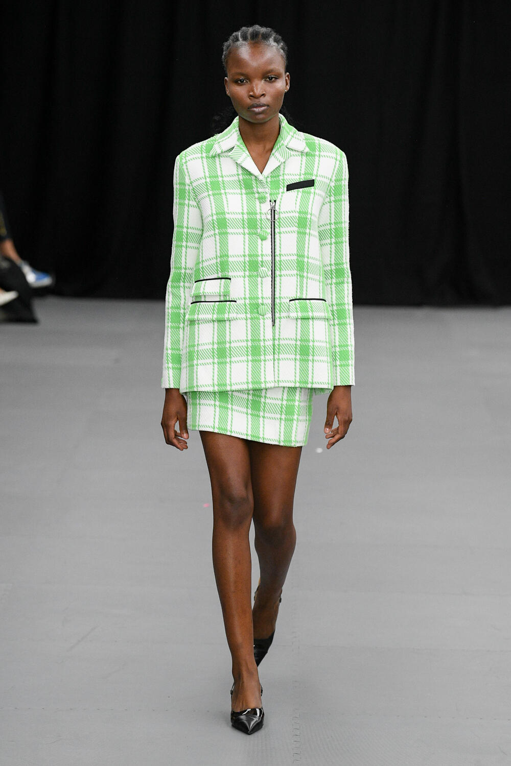 Look 15