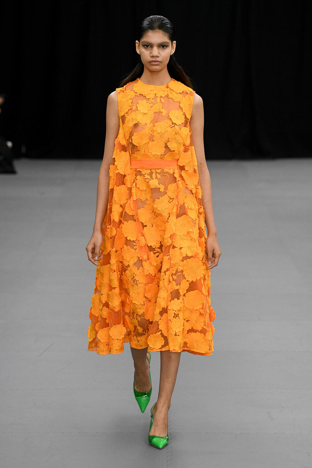 Look 25
