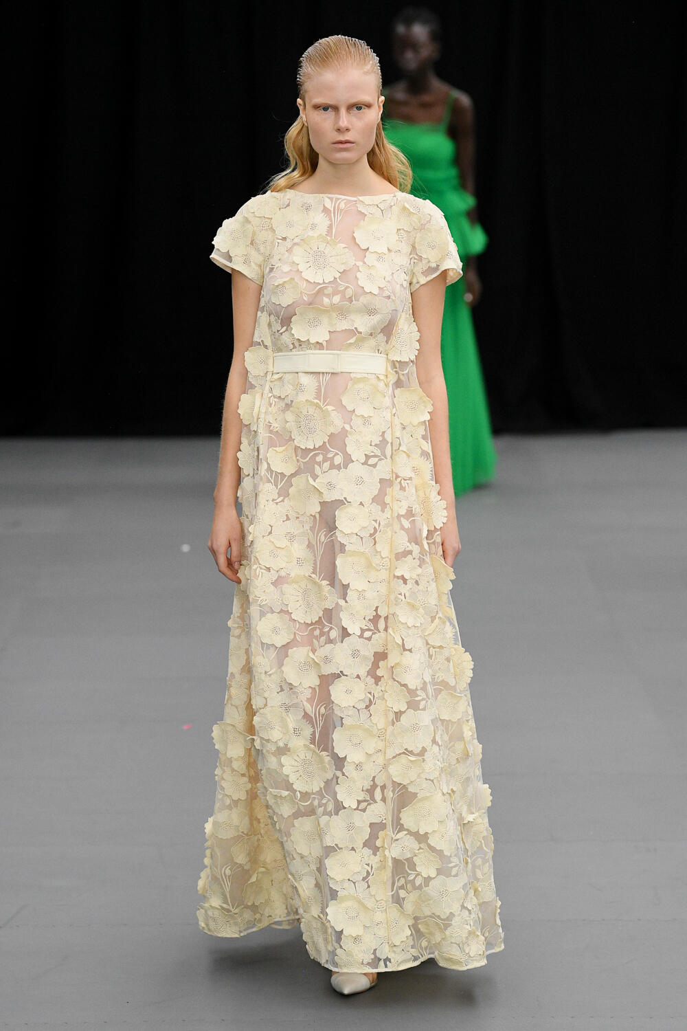 Look 27