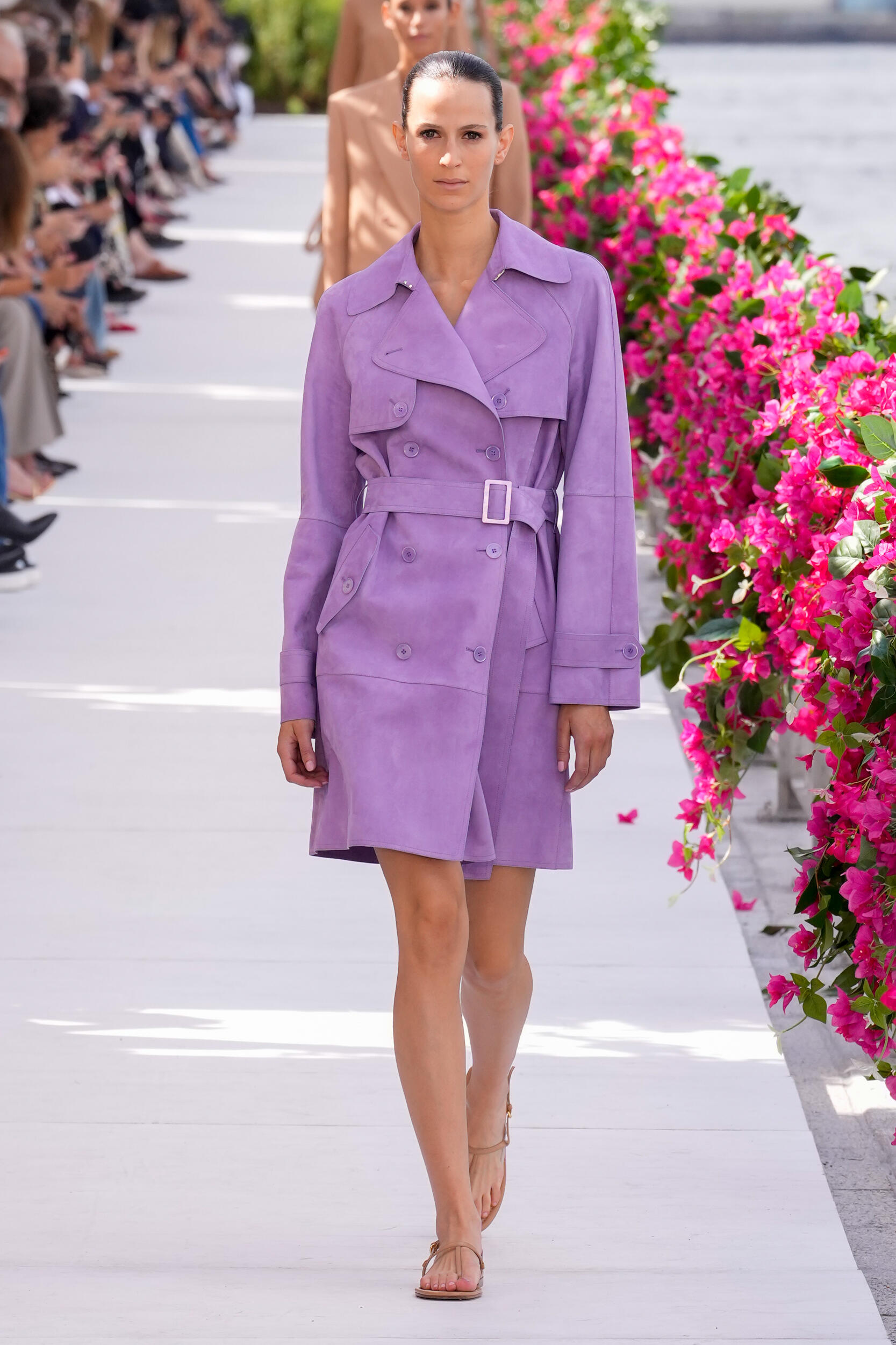 Look 28
