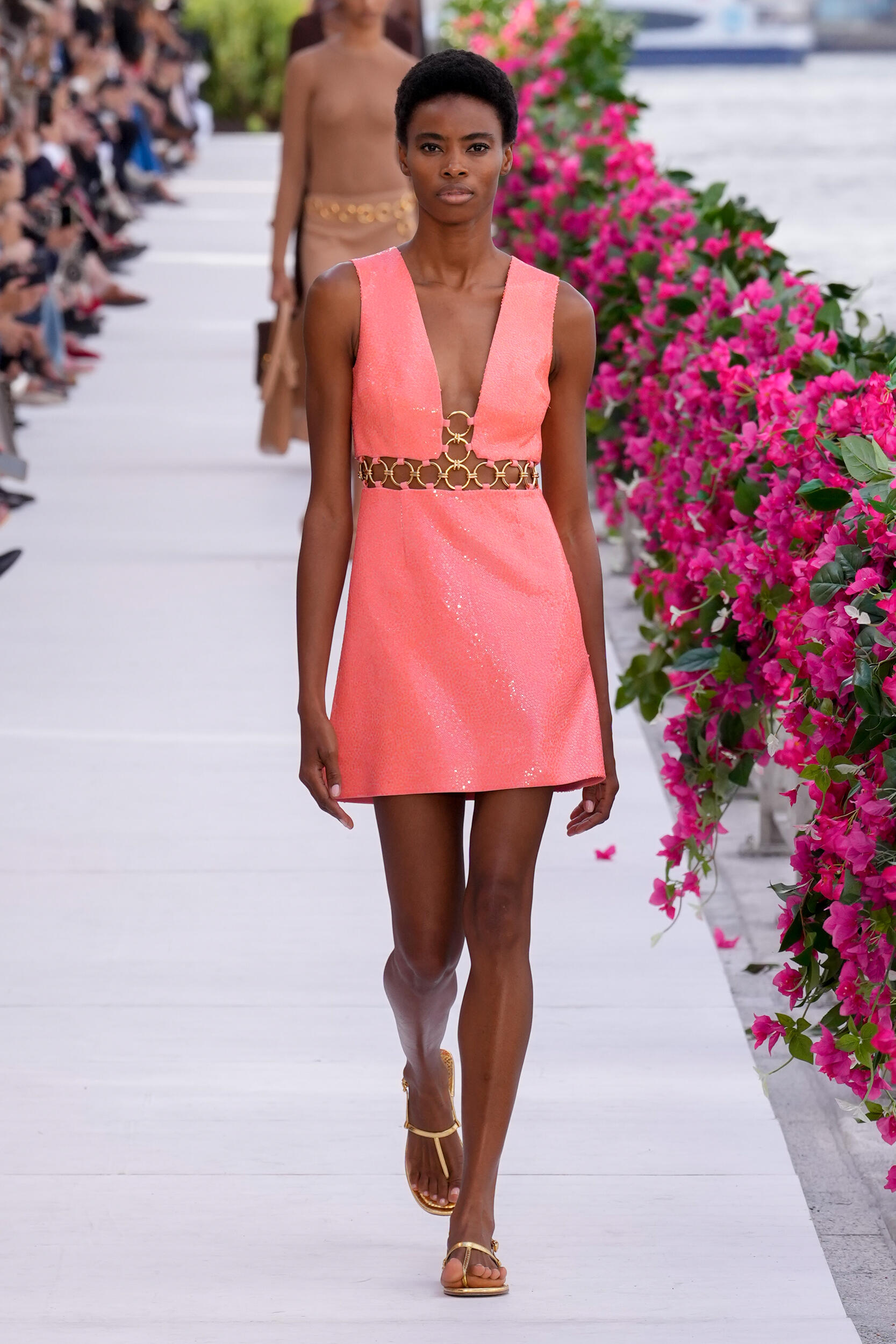 Look 32