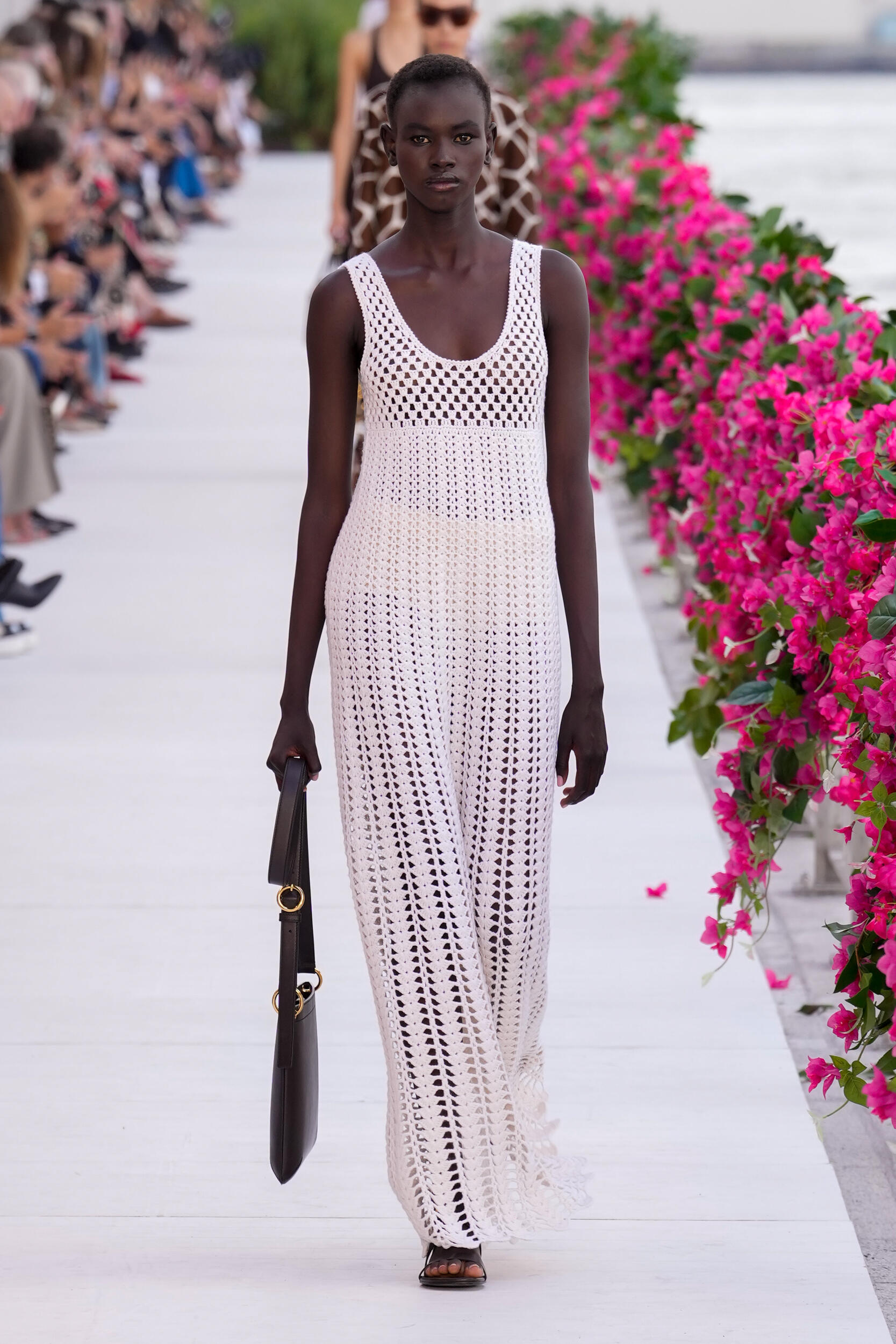 Look 37
