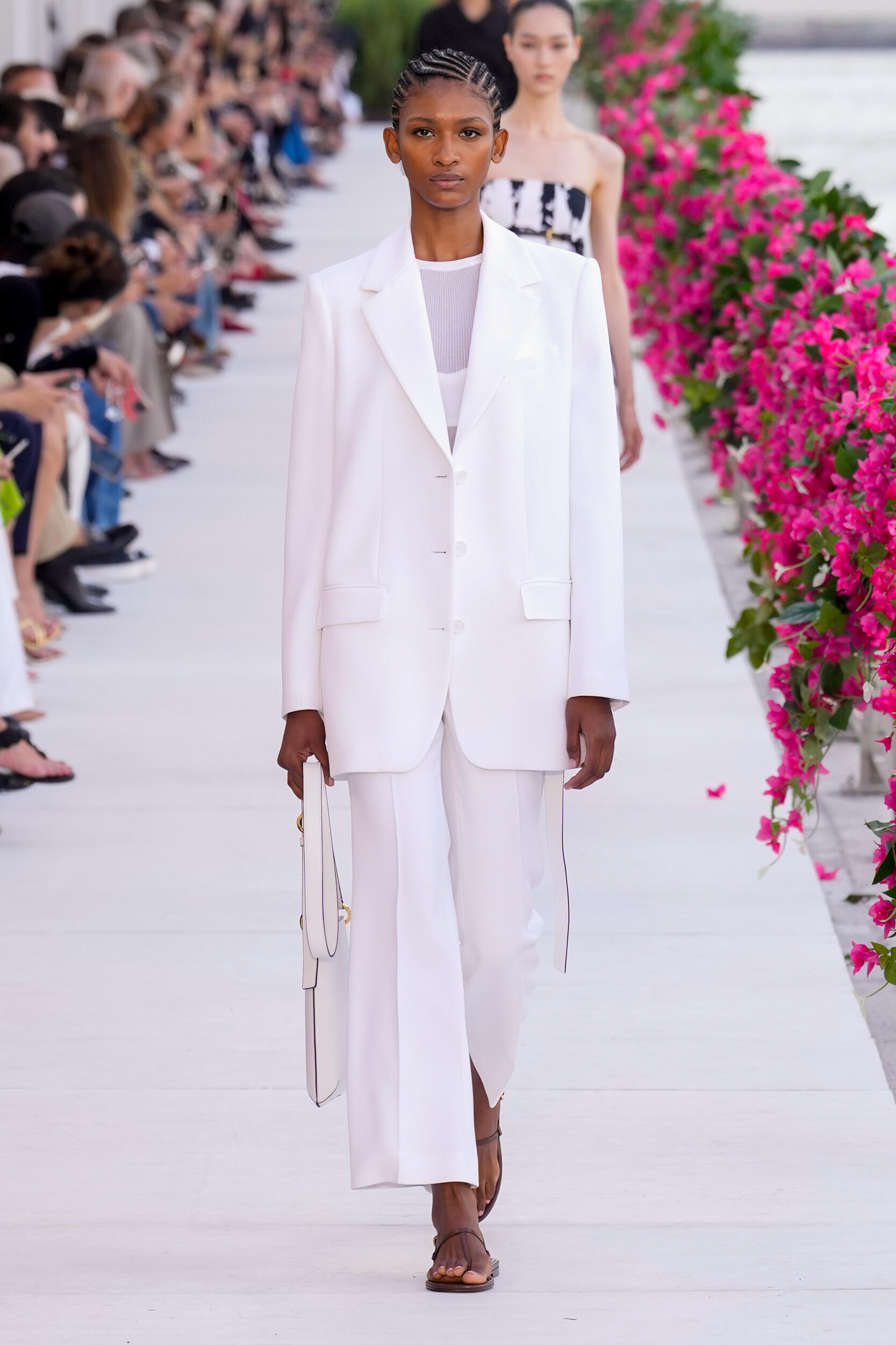Look 43