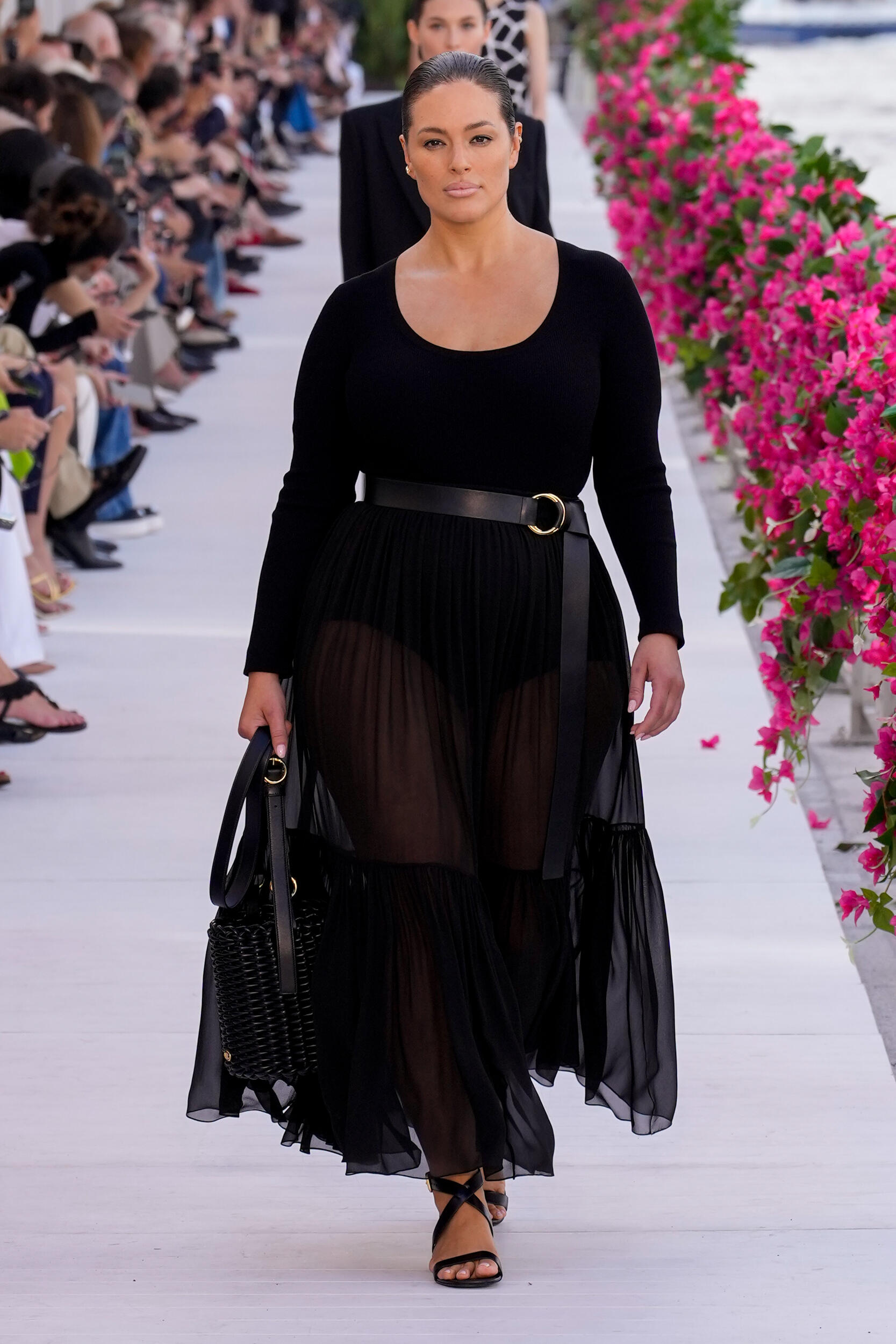 Look 48