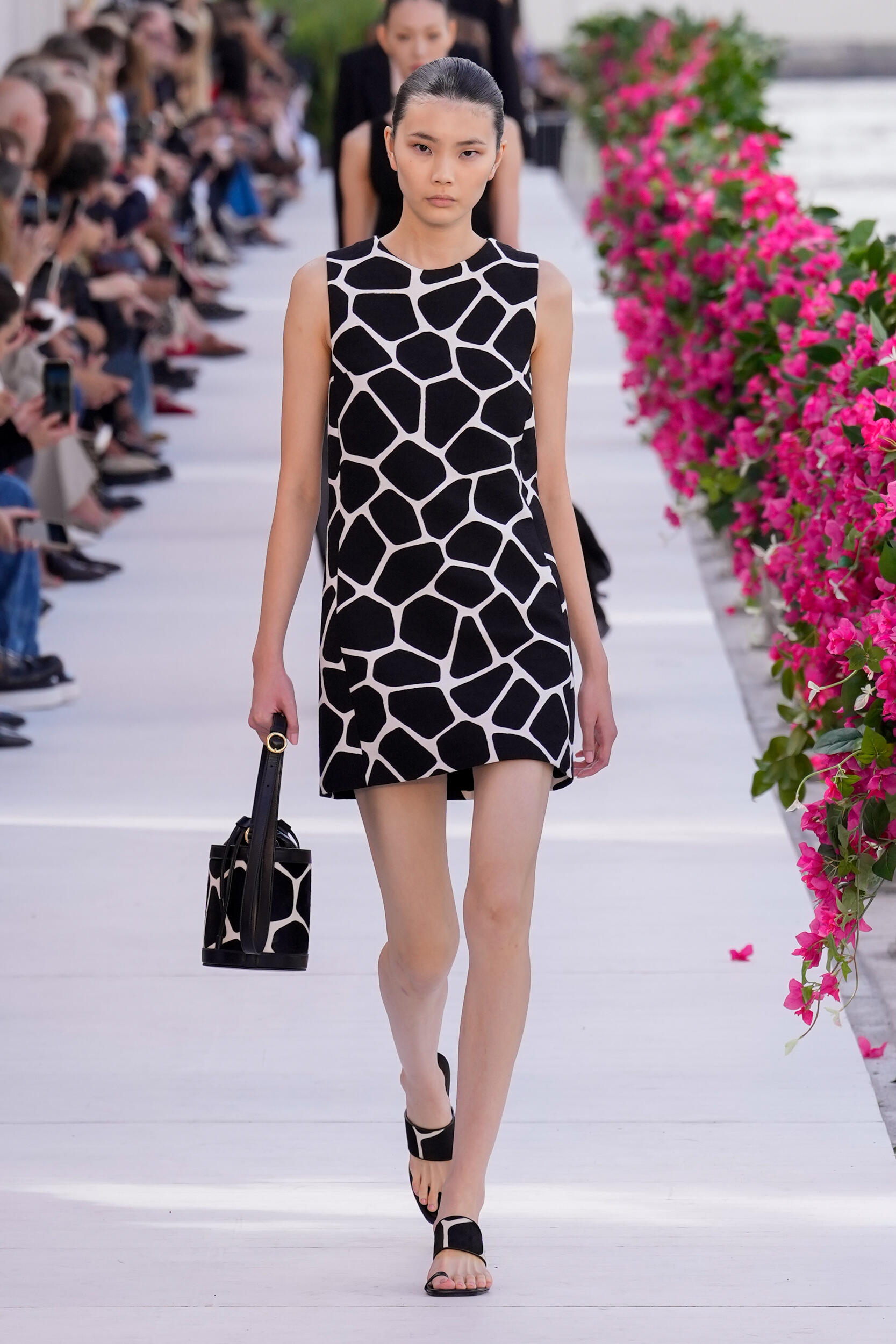 Look 50