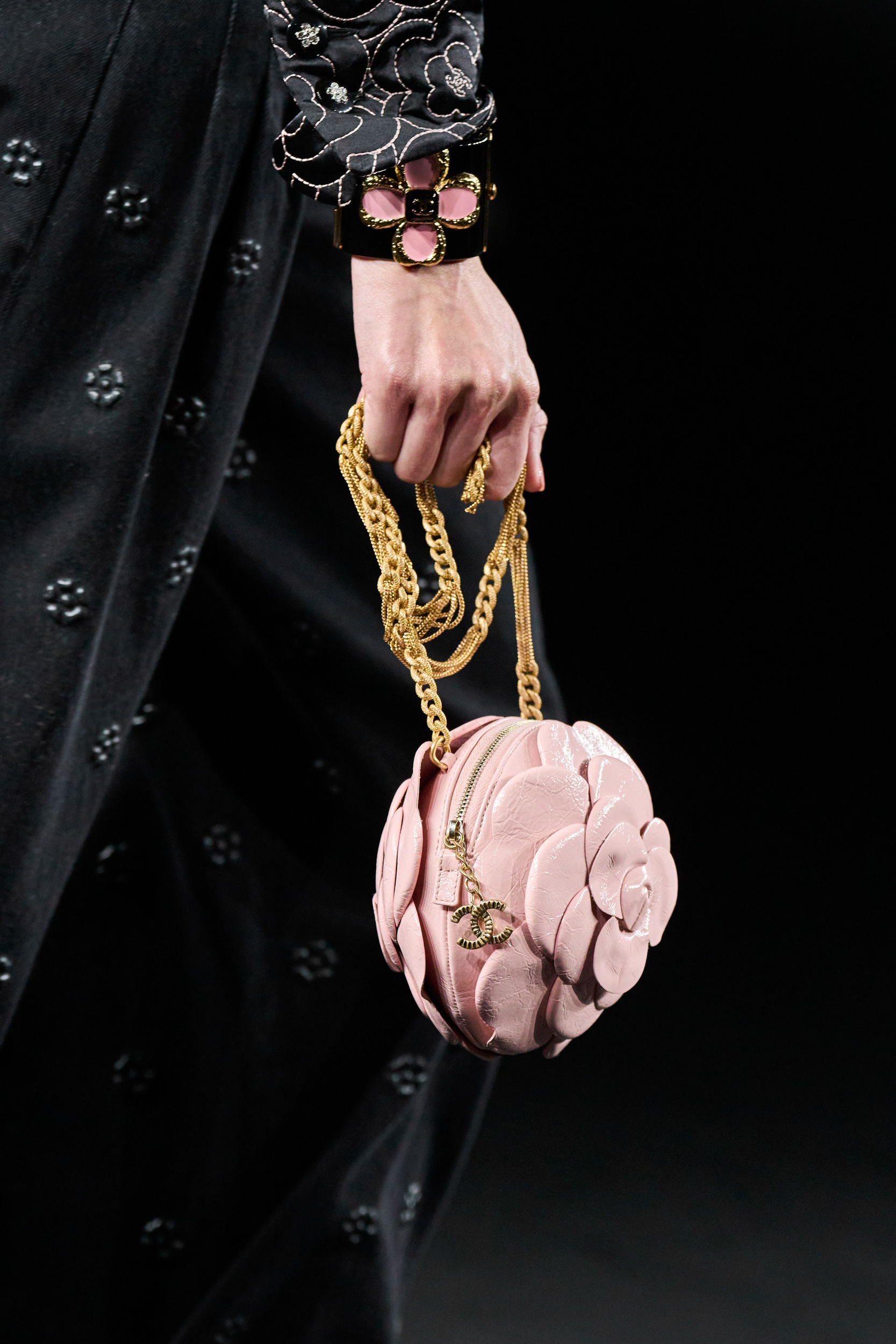 Accessories - Image 30