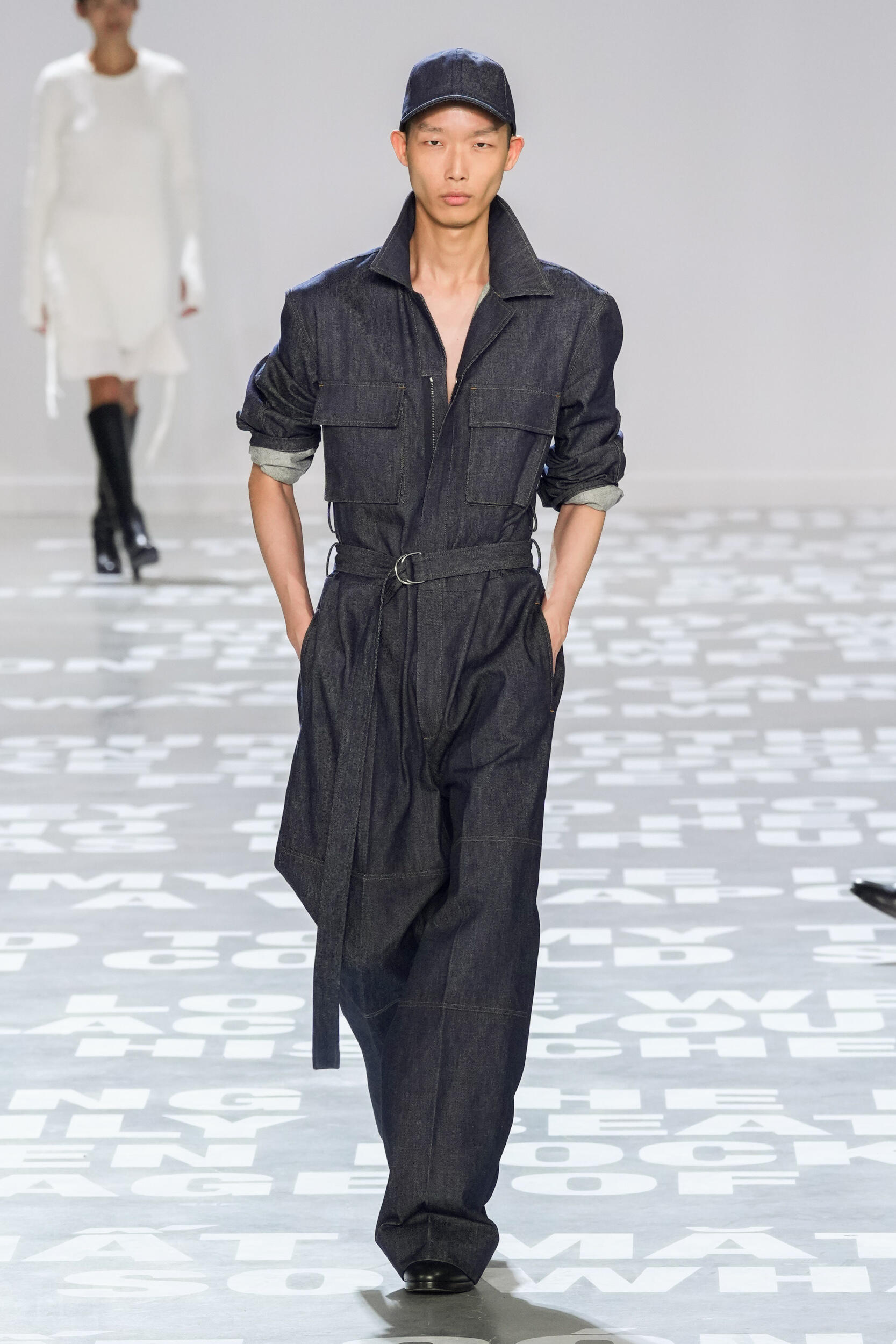 Look 14