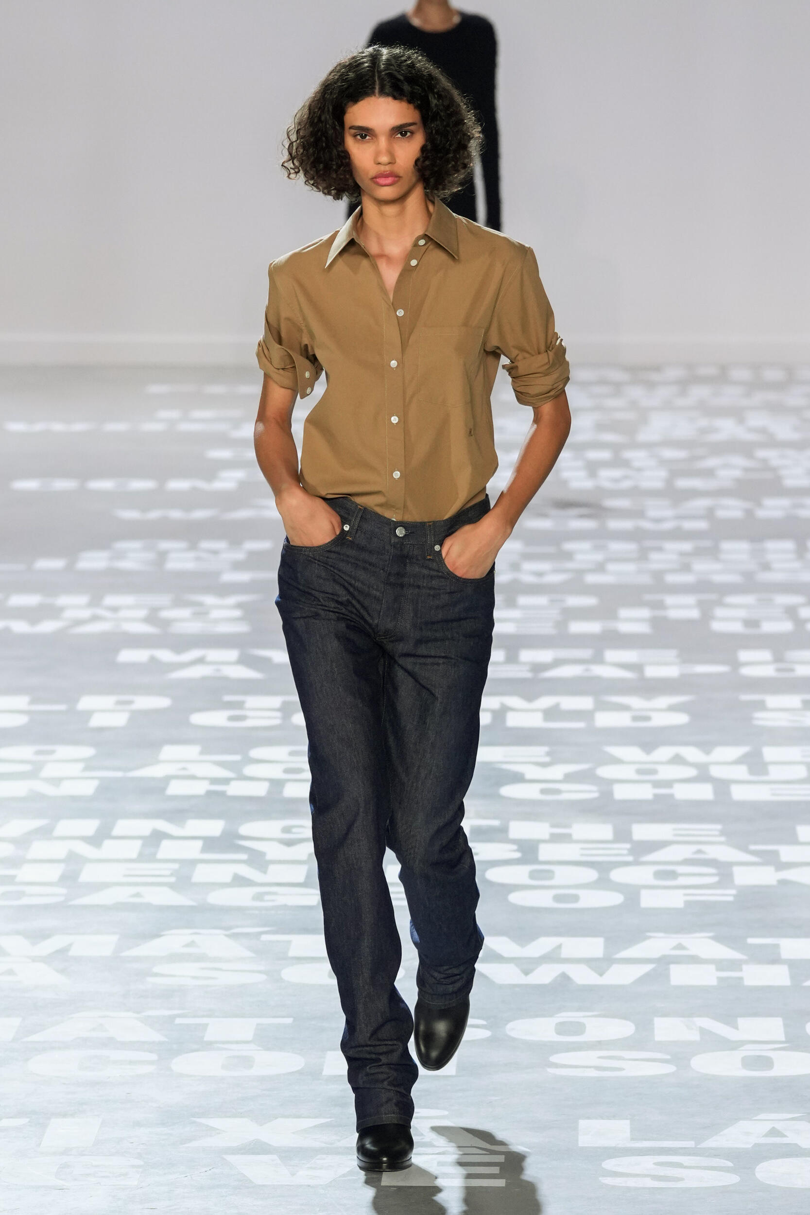 Look 15