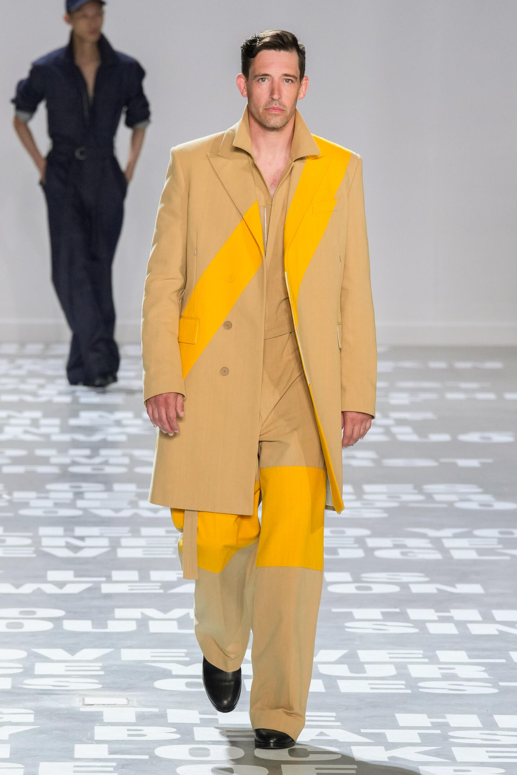 Look 17