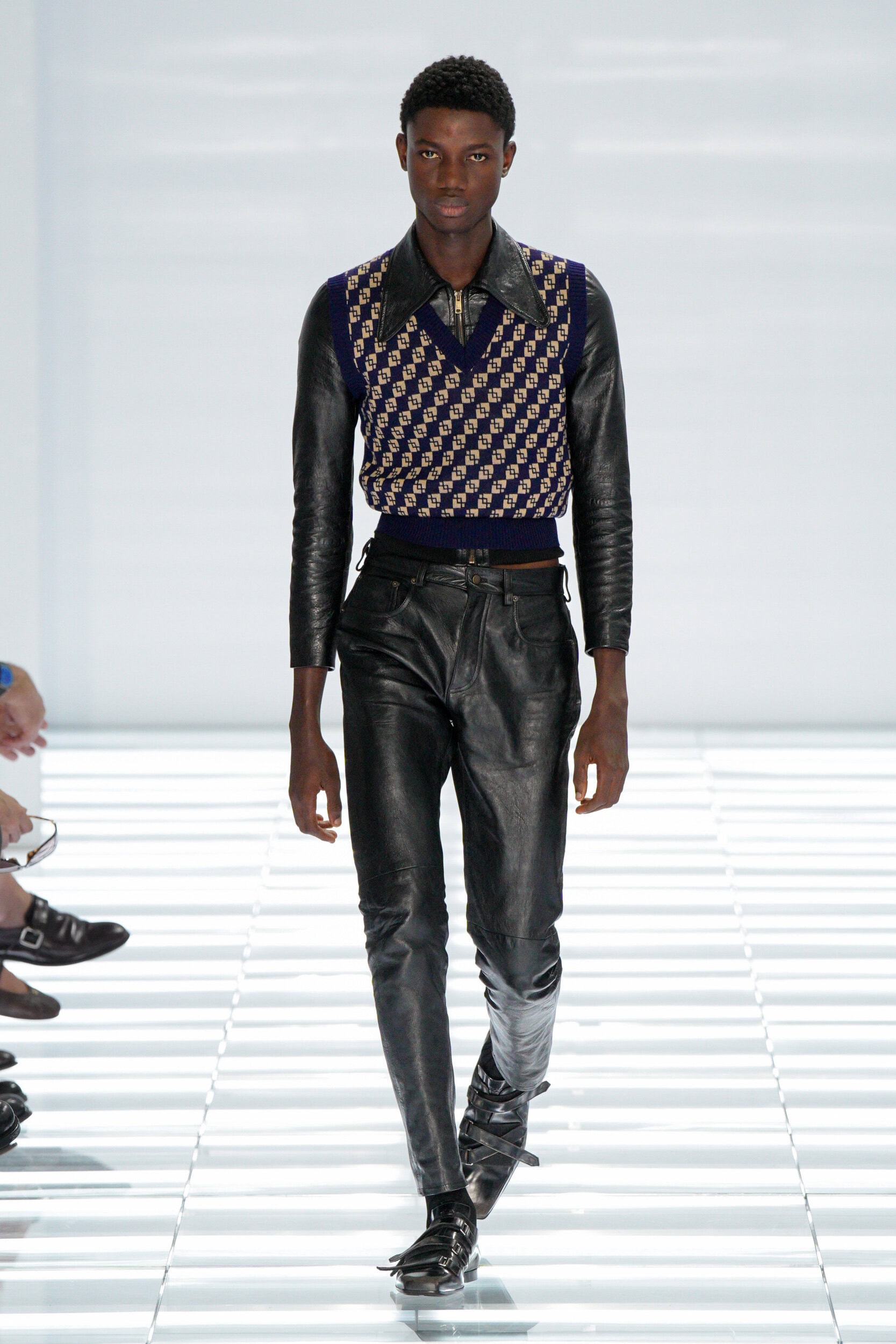 Look 6
