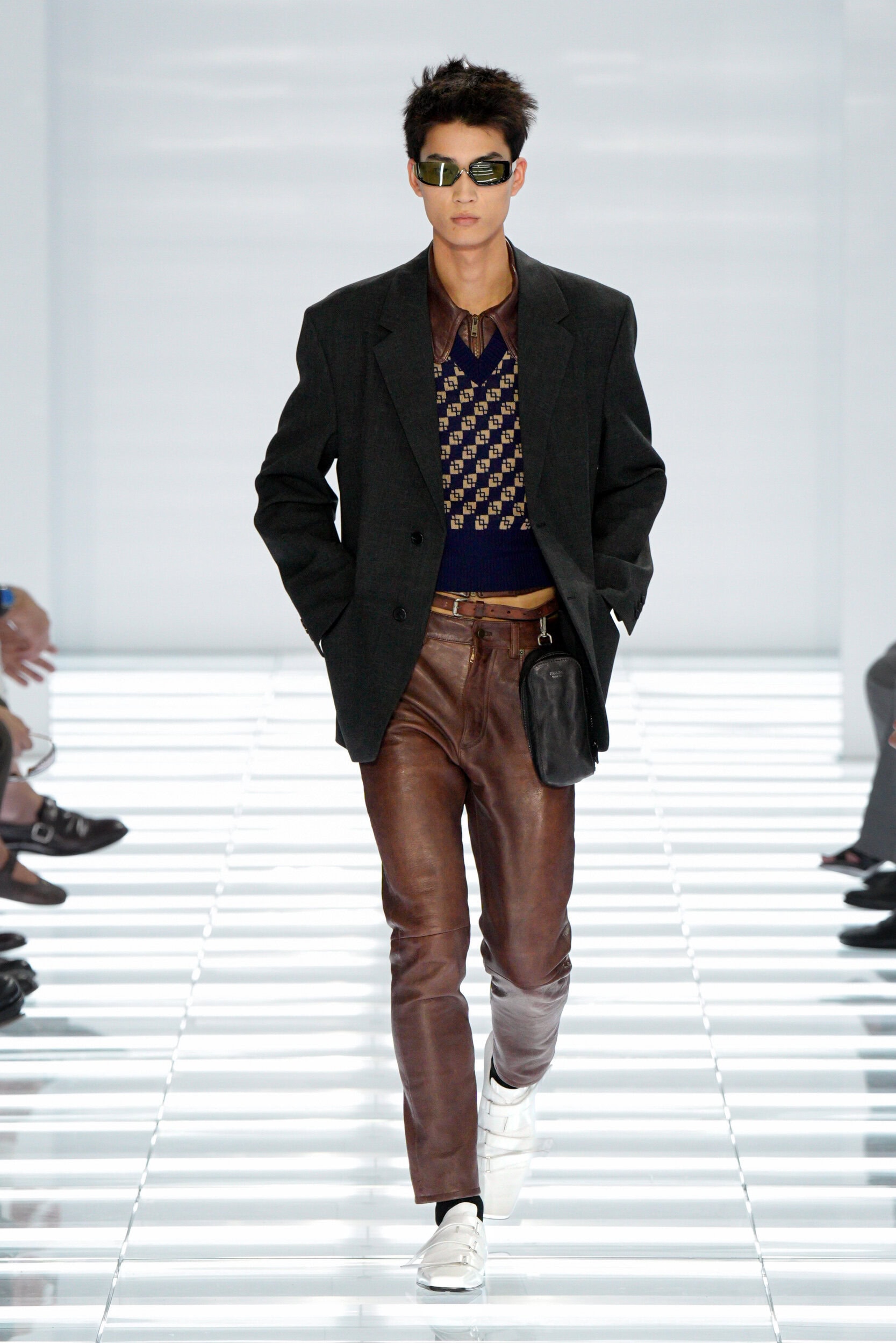 Look 12