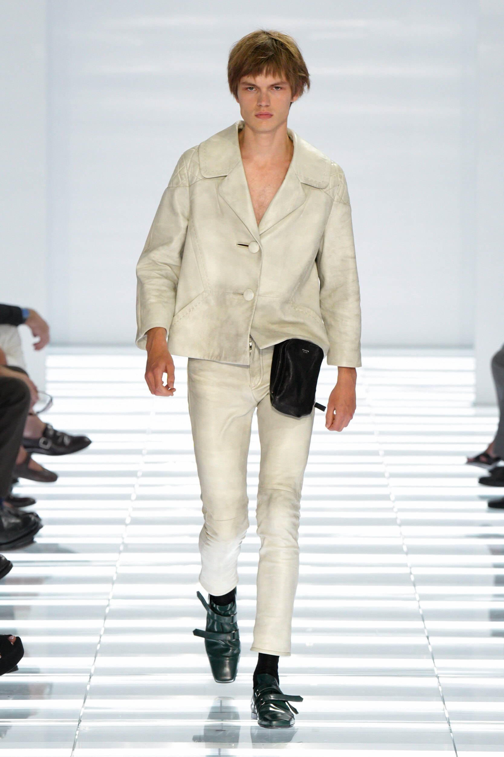 Look 15