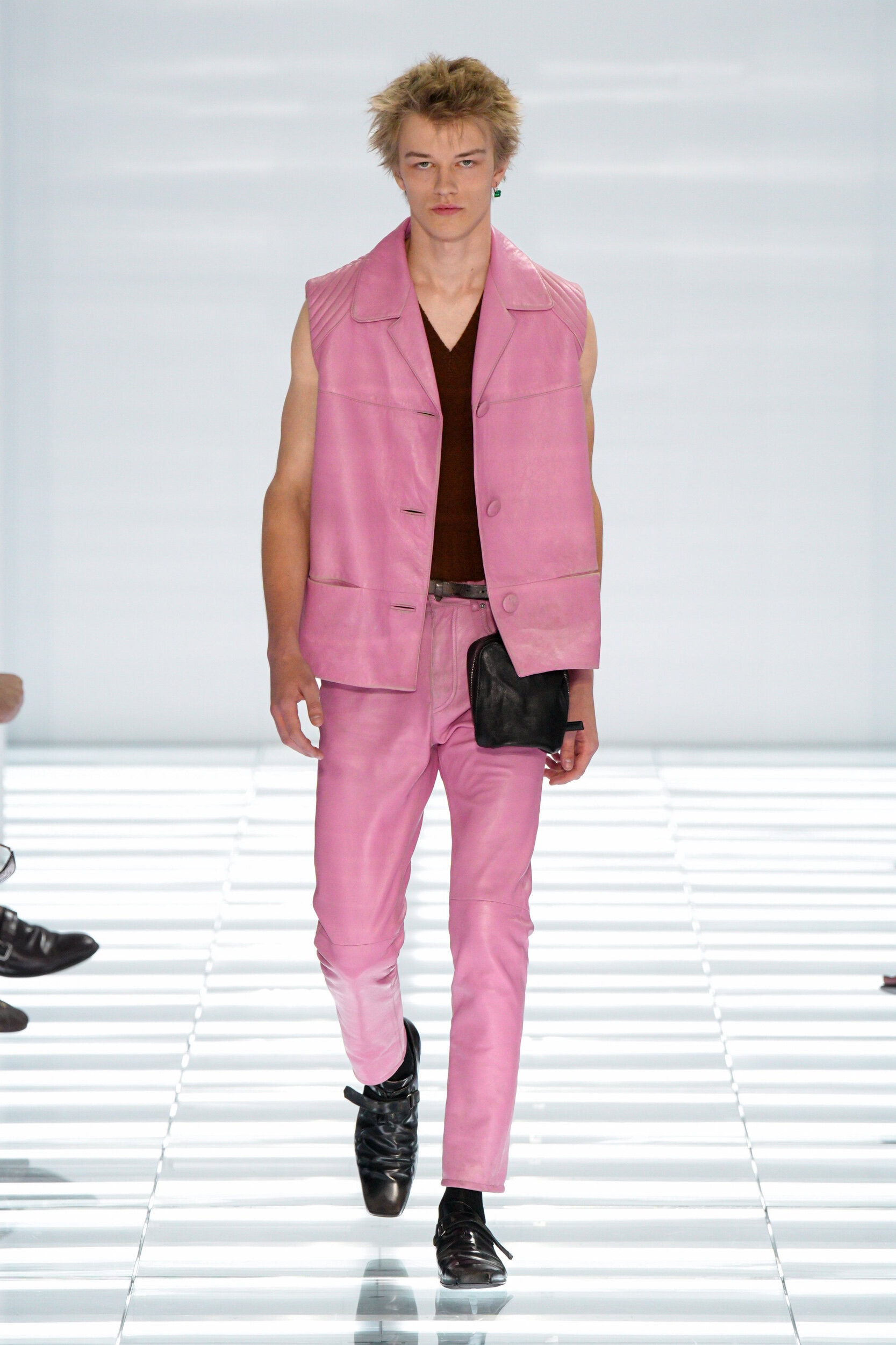 Look 17