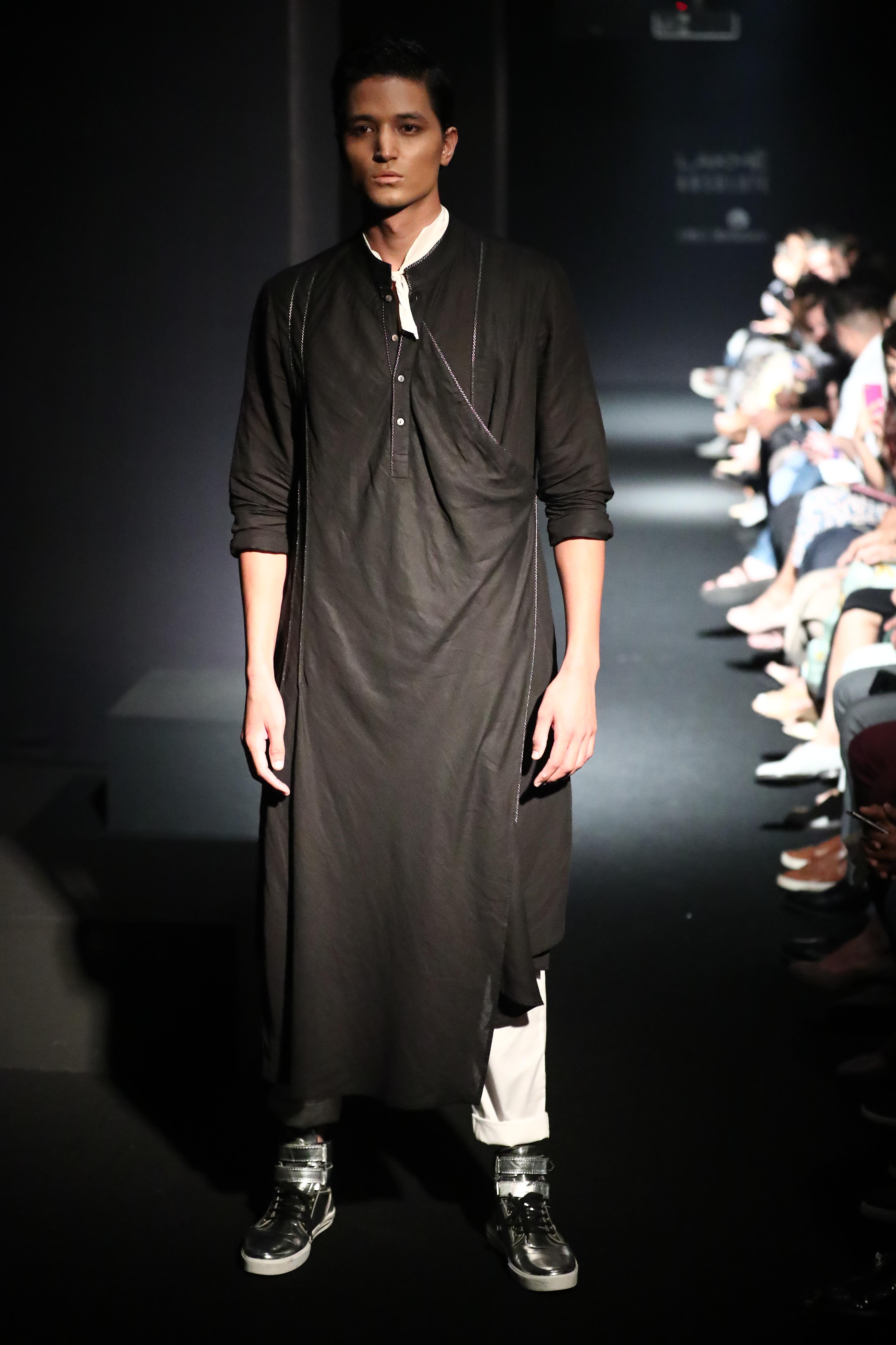 Begin by Antar Agni: Lakme Fashion Weeek WF'18 | F-trend
