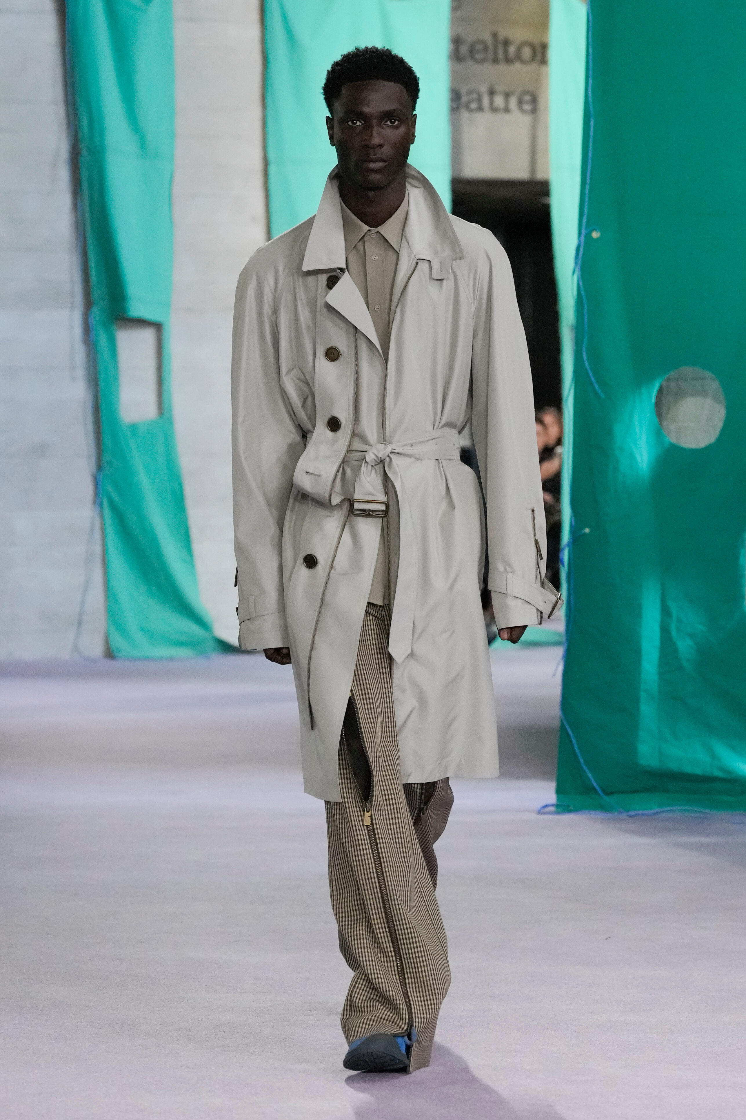 @BURBERRY LONDON
