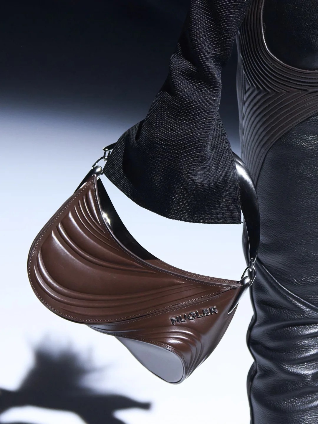 @MUGLER