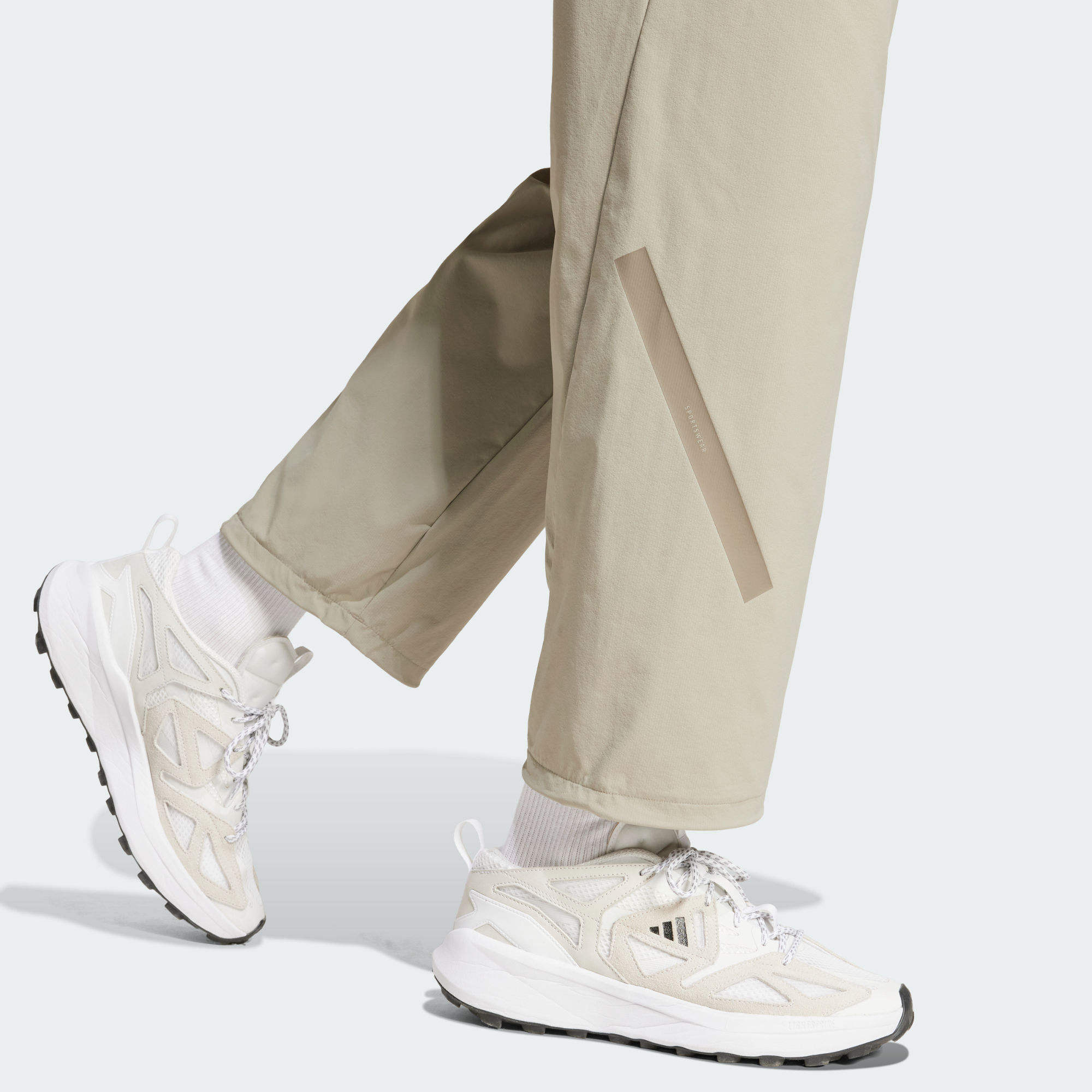 @adidas
