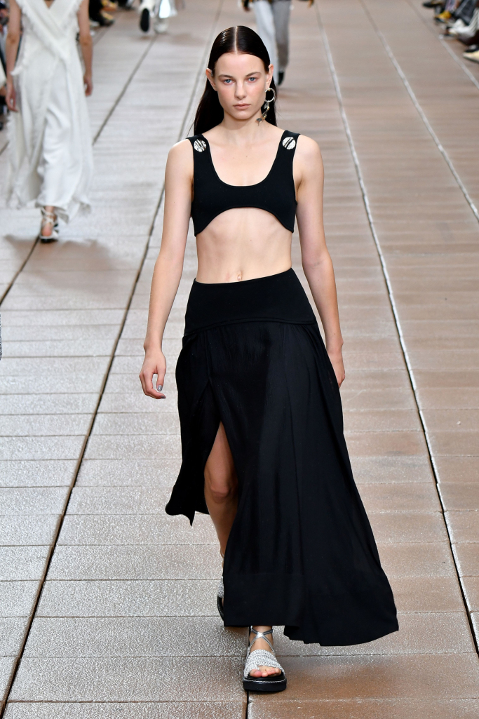 Look 16