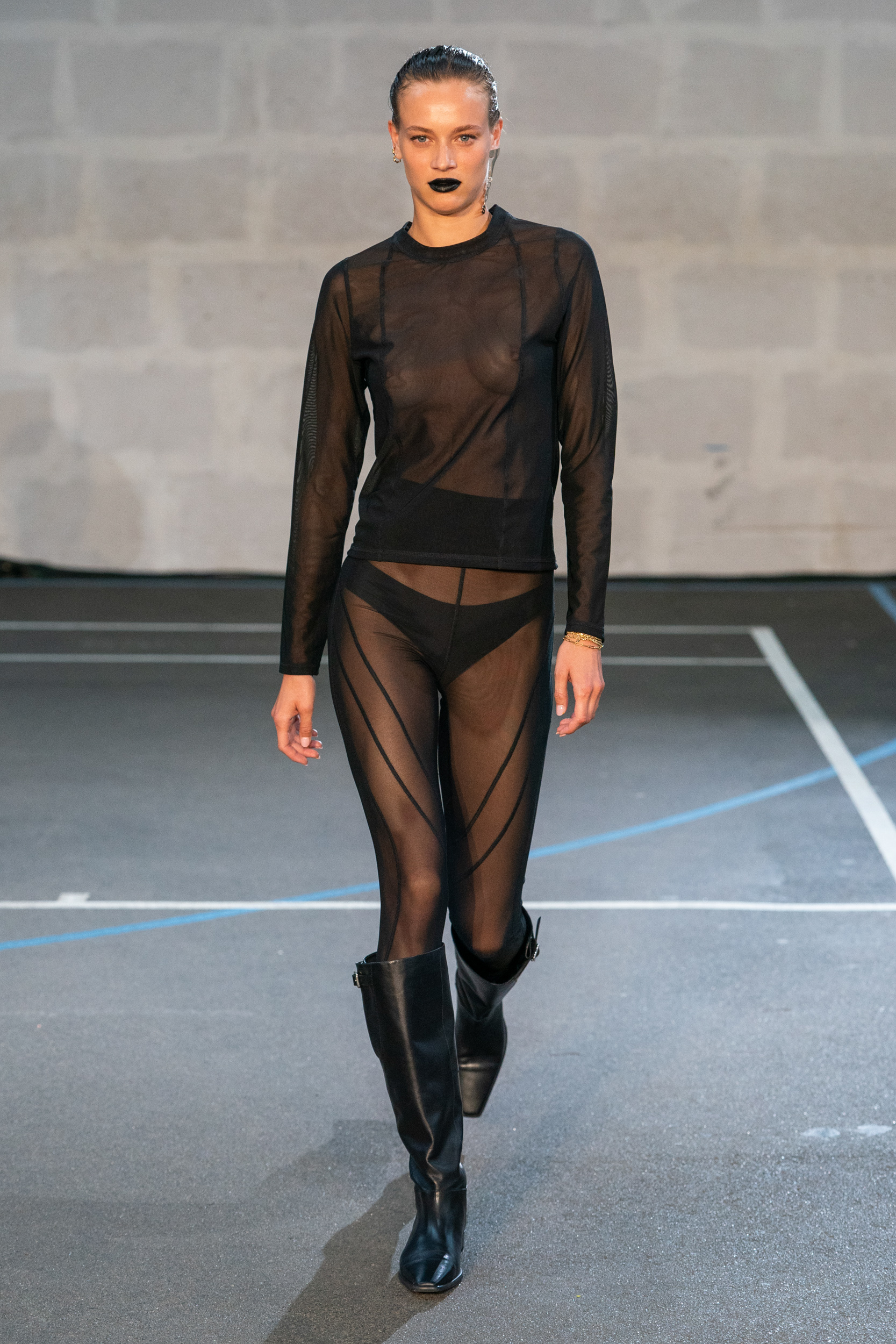Look 3