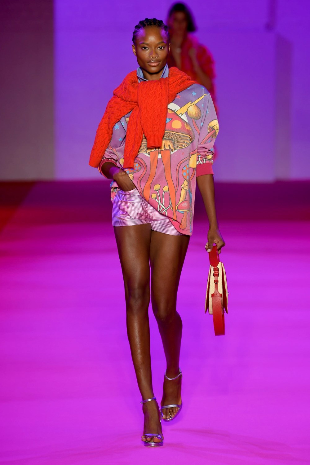 Look 12