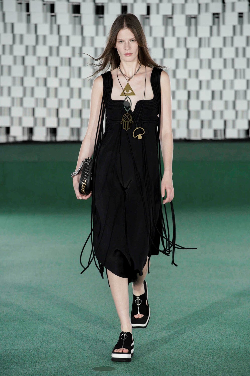Look 13