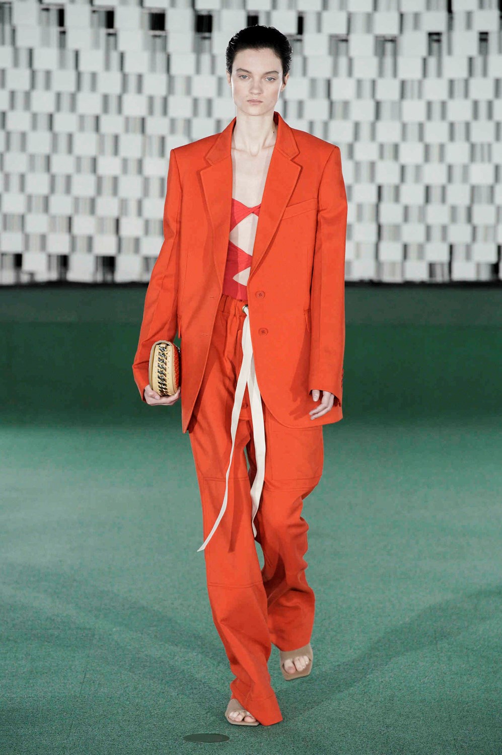 Look 14