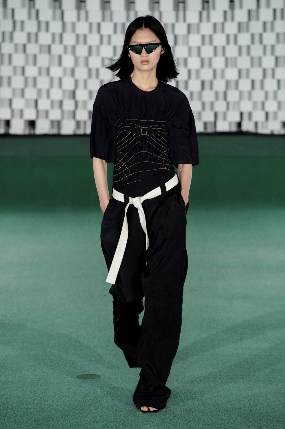 Look 17
