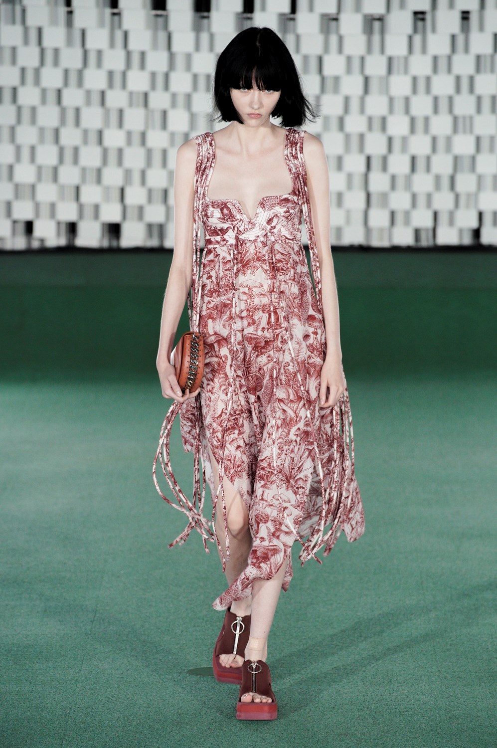 Look 18