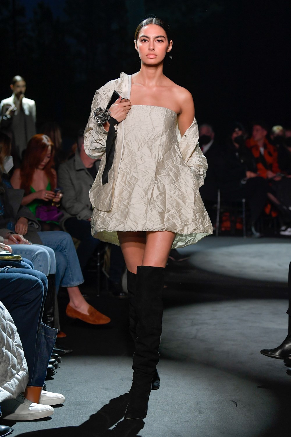 Look 13