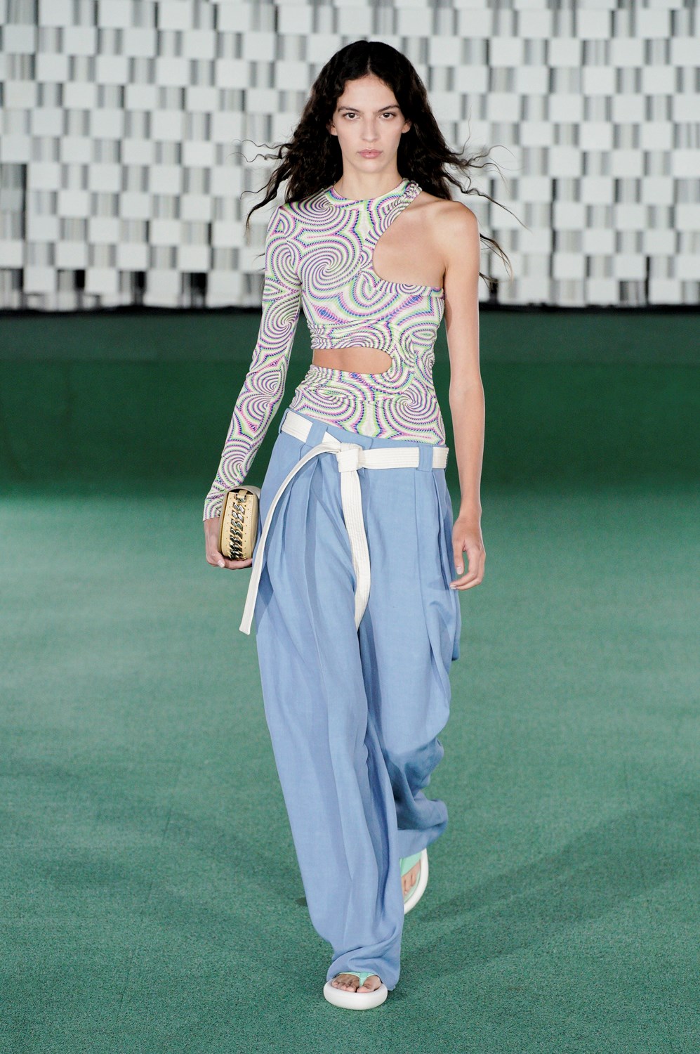 Look 25