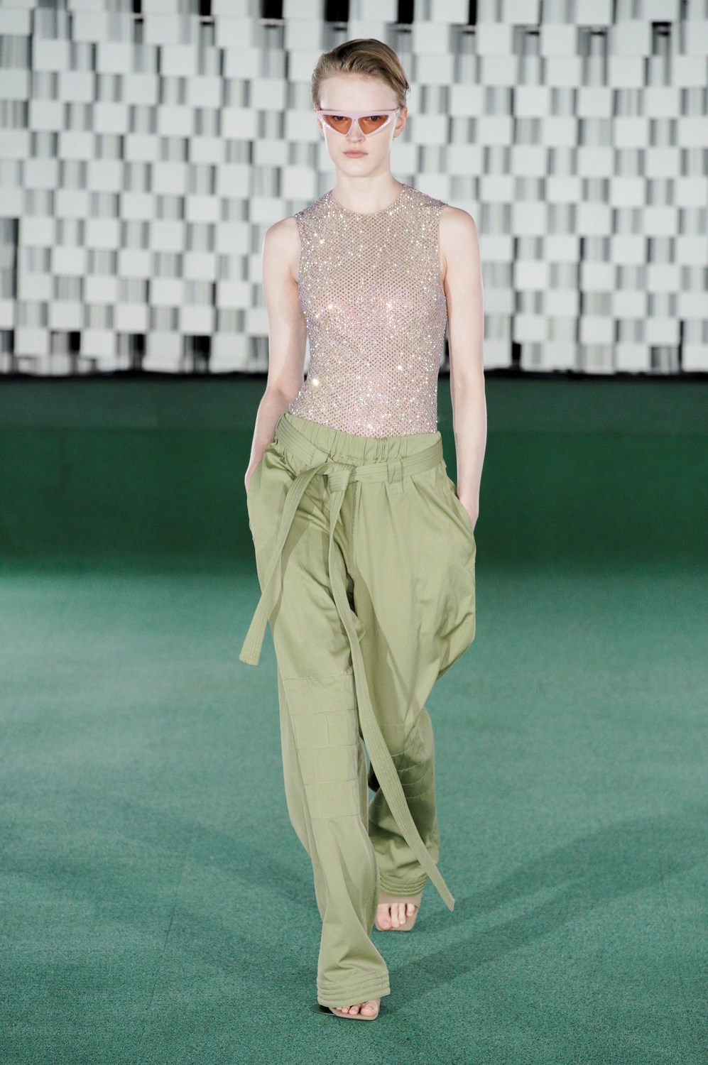 Look 27