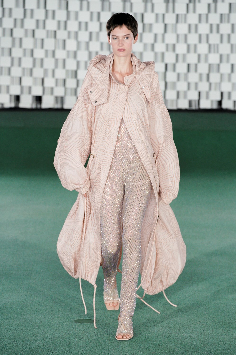 Look 30