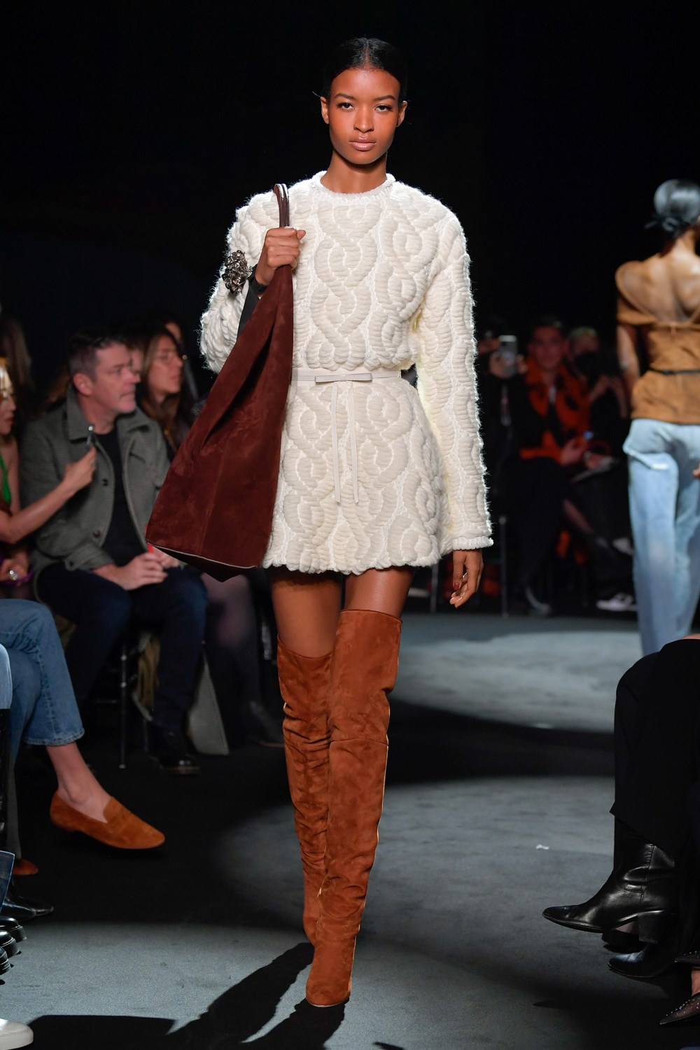Look 19