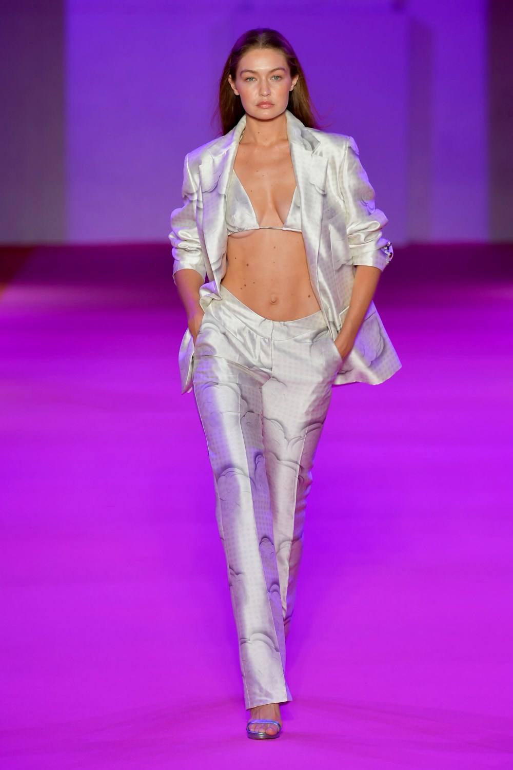 Look 10