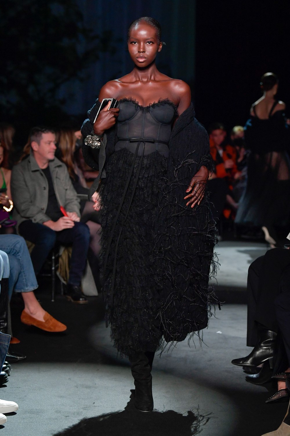 Look 28