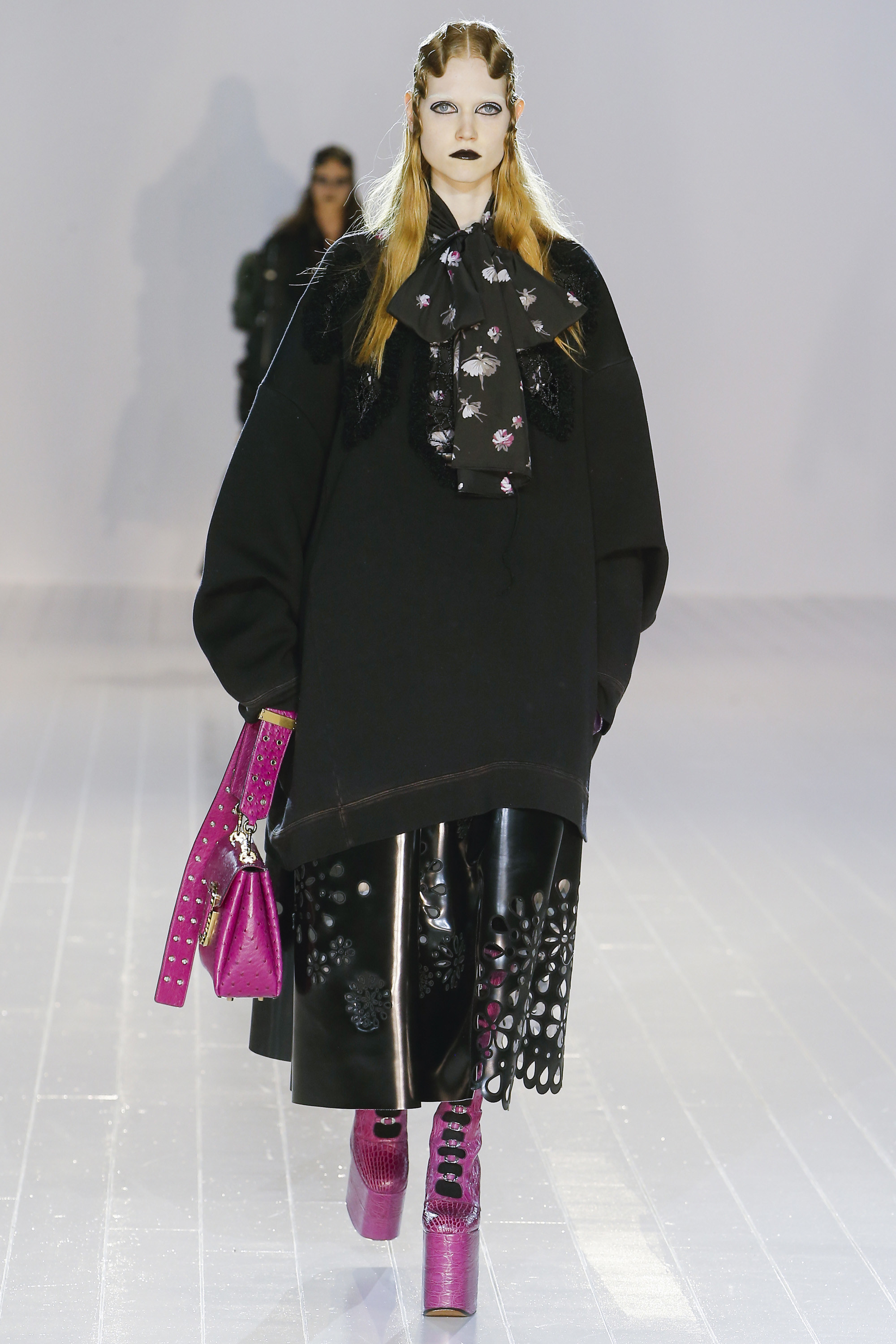 Look 12