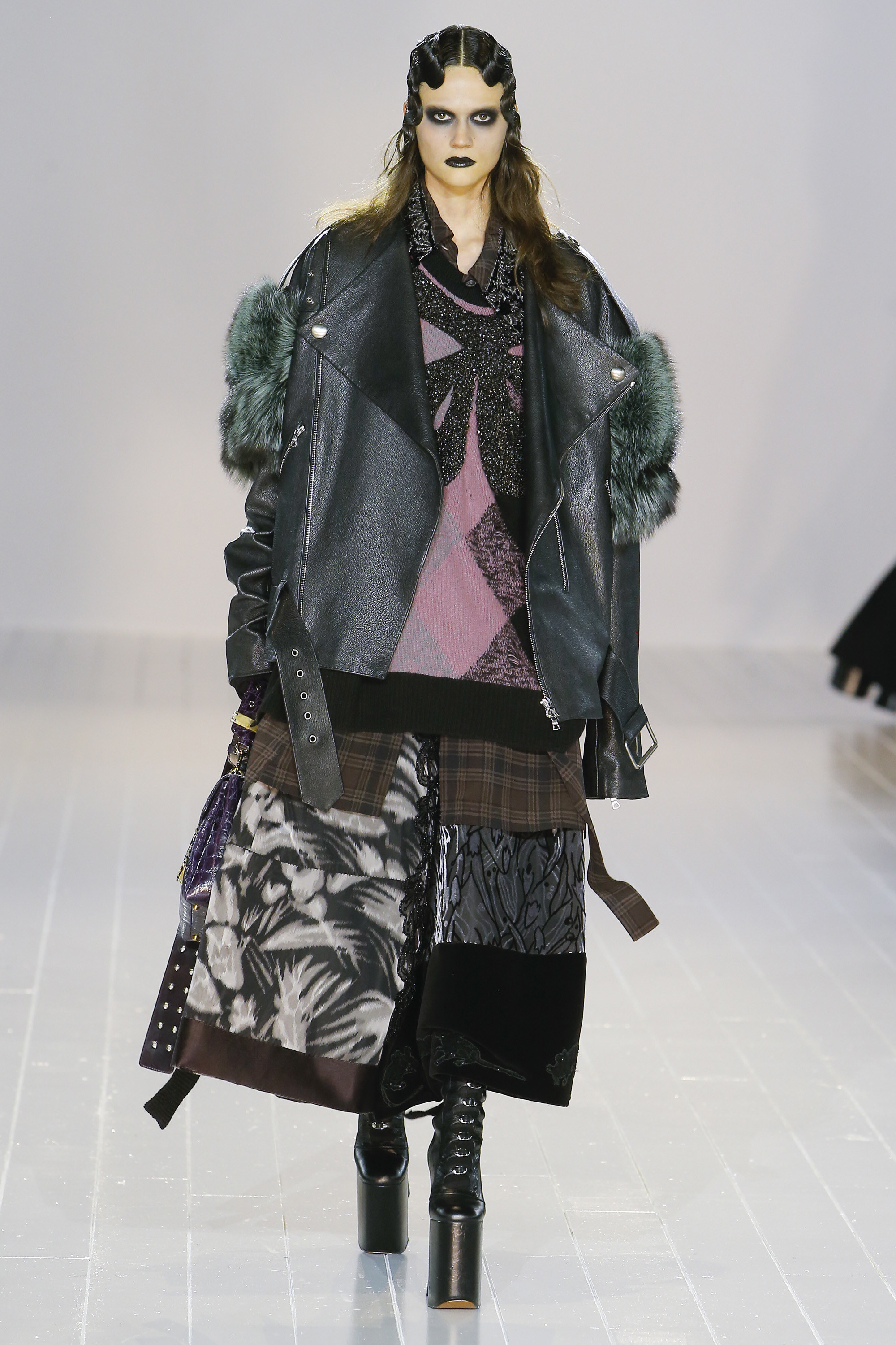 Look 13