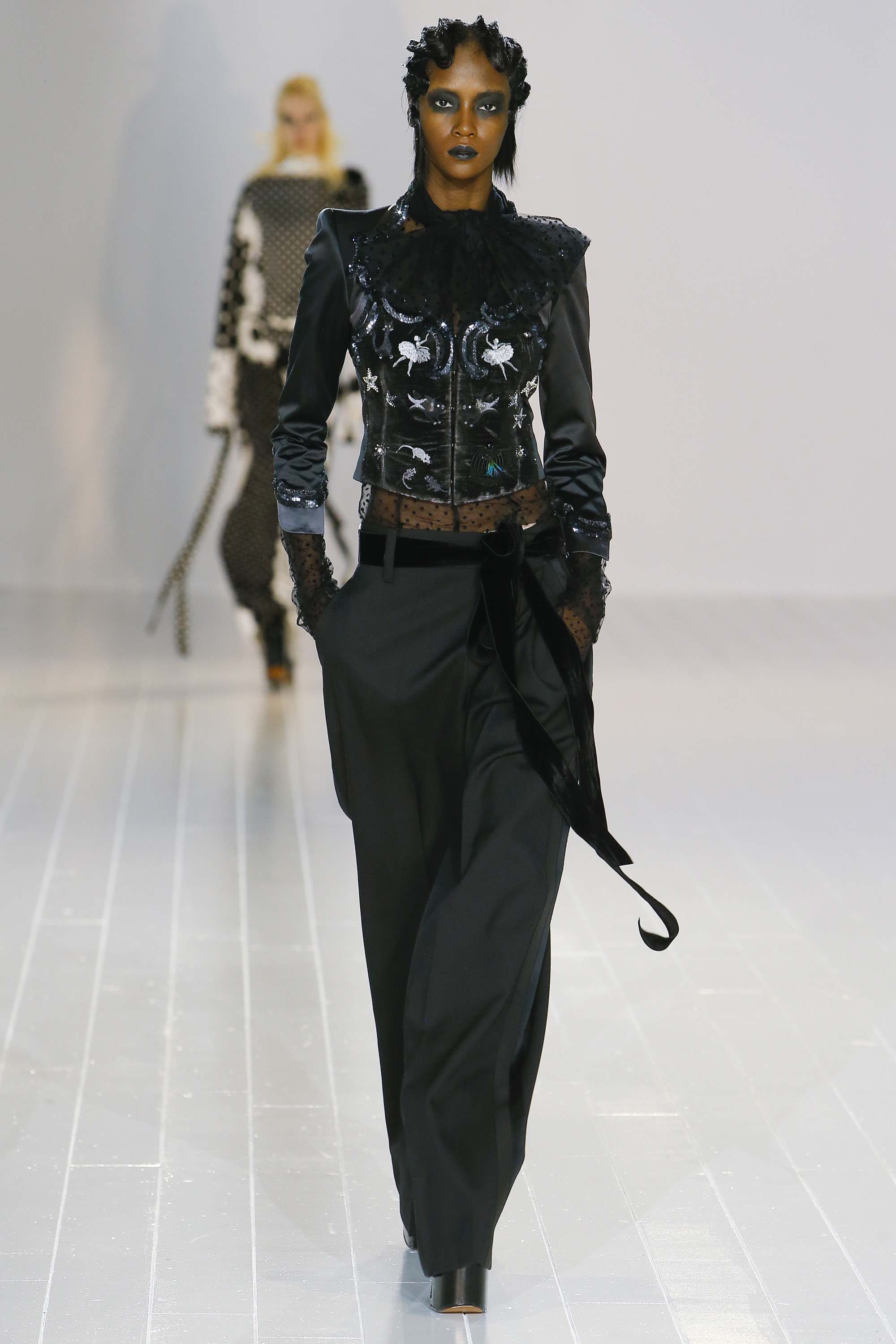 Look 14