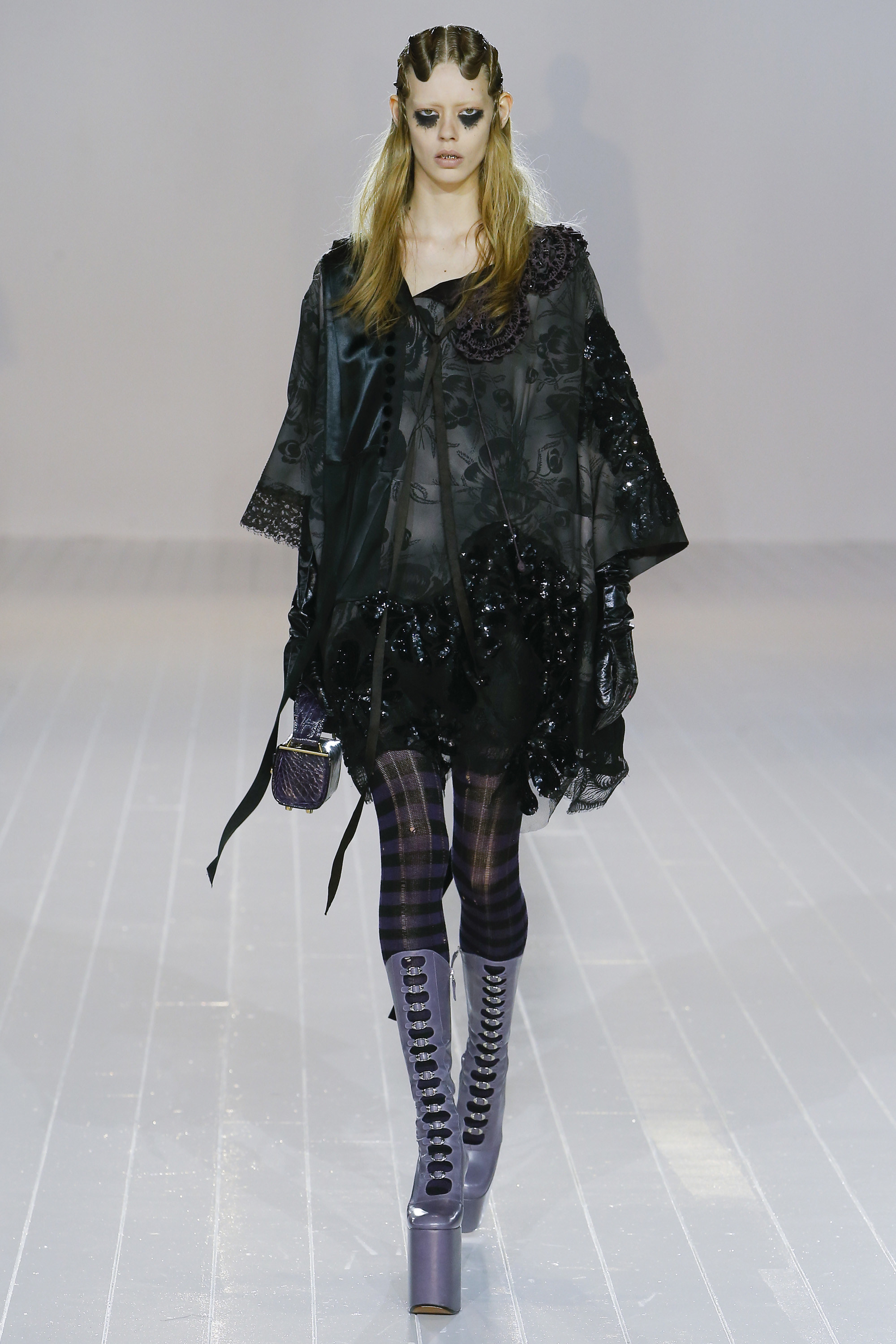 Look 19