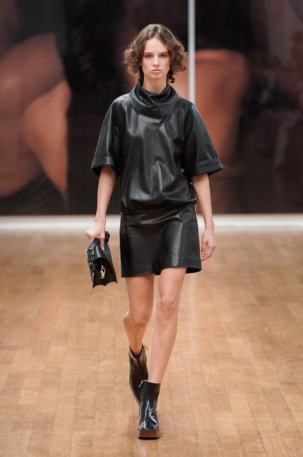 Look 12