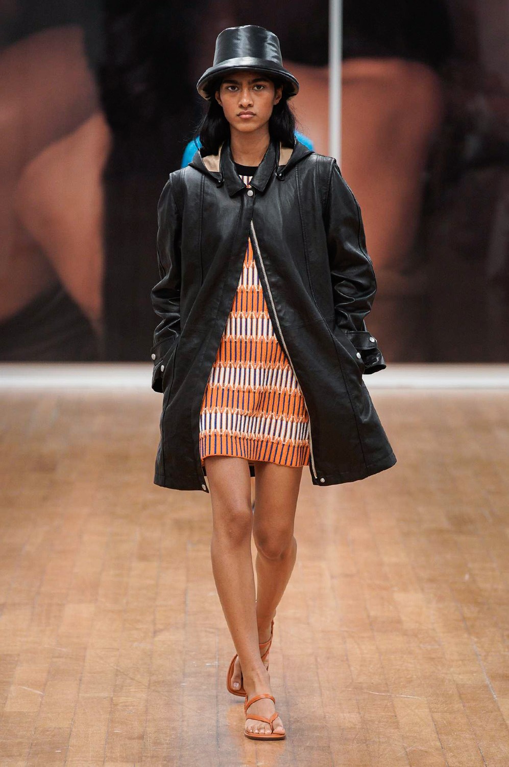 Look 14