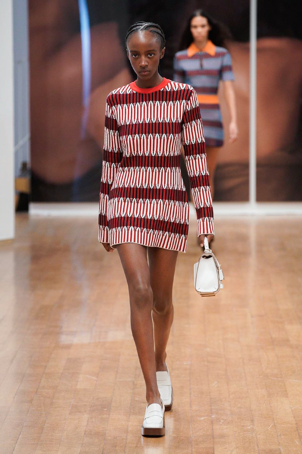 Look 15