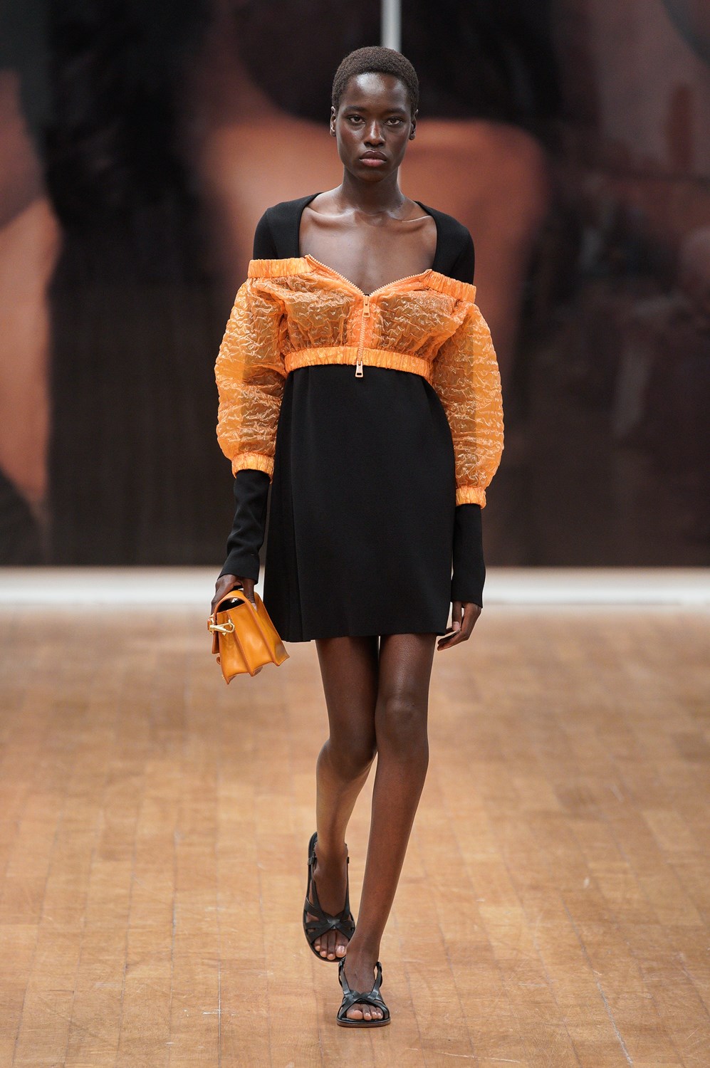 Look 35