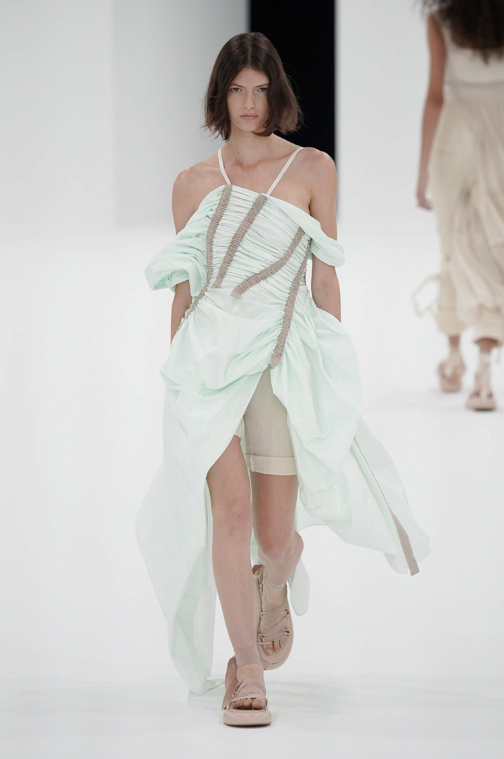 Look 8