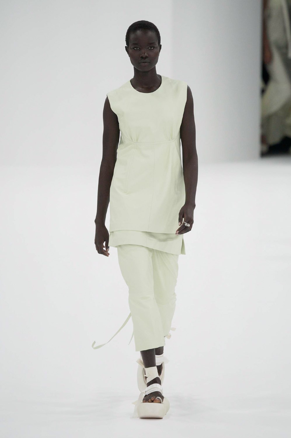 Look 9