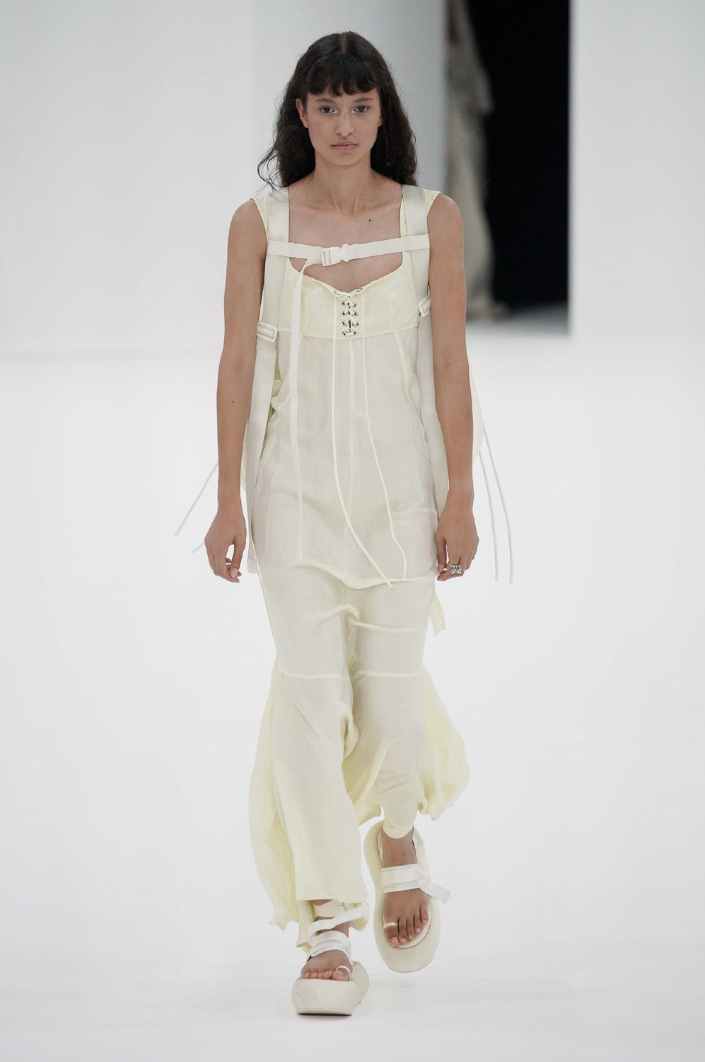 Look 10