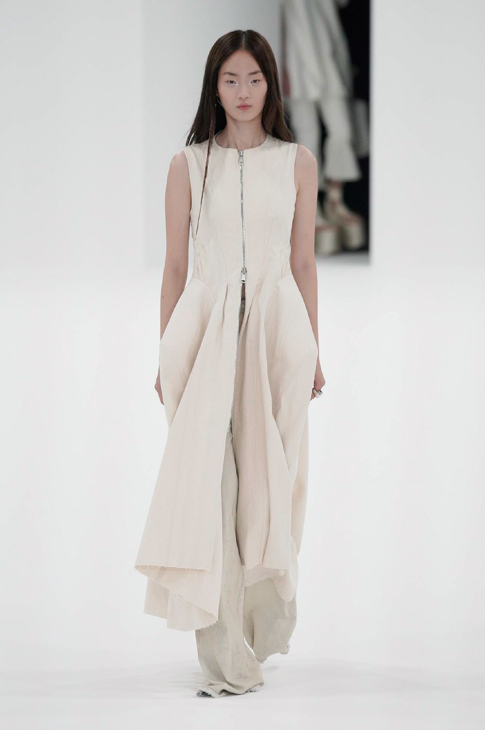 Look 13