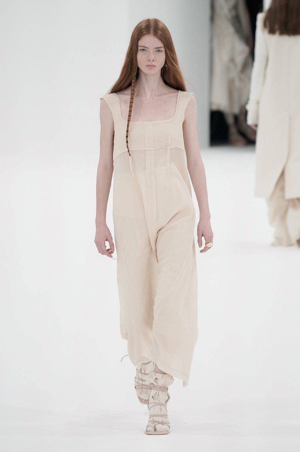 Look 18