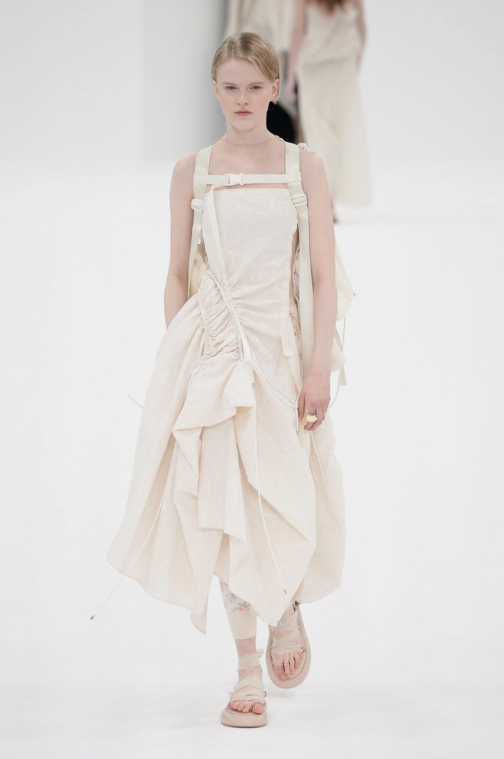 Look 19